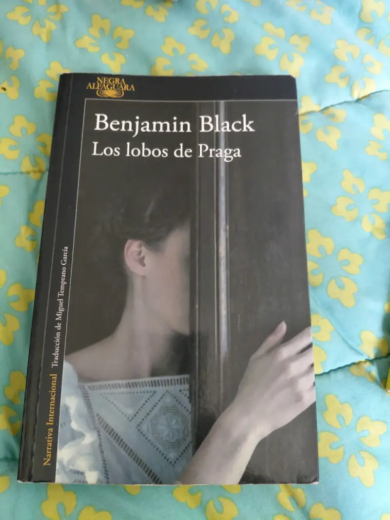 Libro 'Los lobos de Praga' de Benjamin Black