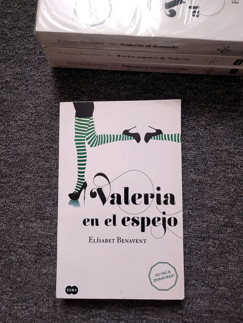 Colección de libros Valeria de Elísabet Benavent - 4