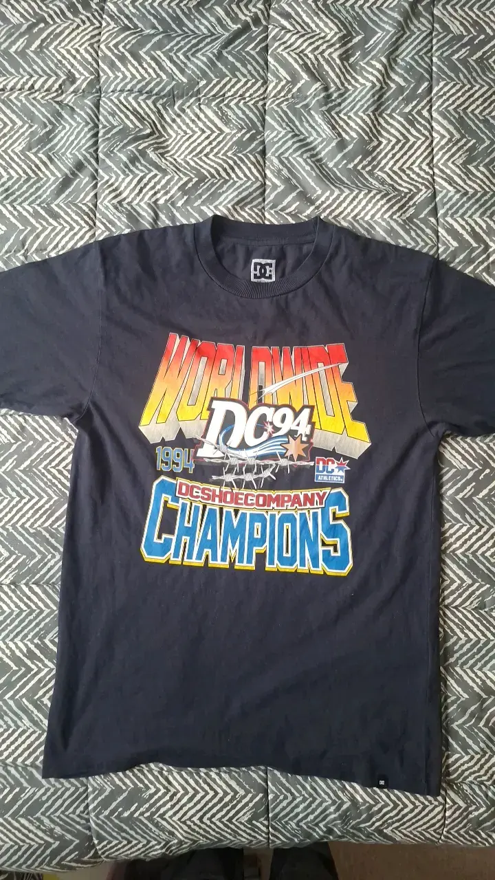 Polera DC Shoes Worldwide Champions Negra - 1