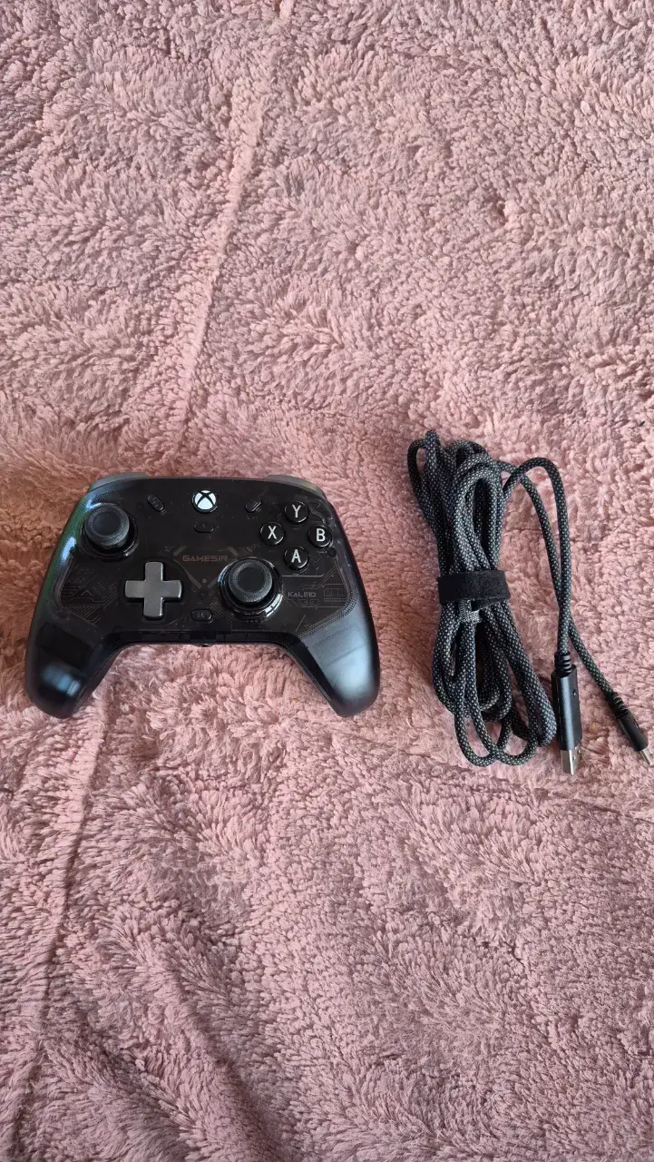 Controlador GameSir Kaleid para Xbox con luces RGB - 3