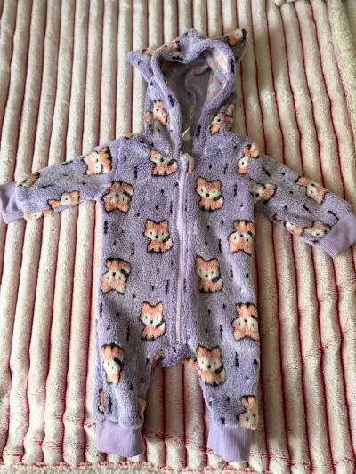 3 Pijamas de polar para bebé con diseños - miniatura 3
