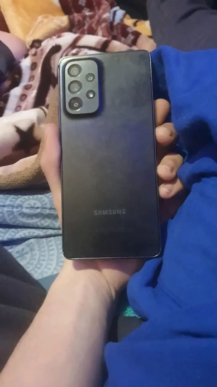 Smartphone Samsung Galaxy A52 en buen estado - 2
