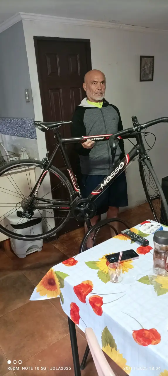 Bicicleta de Ruta Mosso Carbono Negro y Rojo - 2