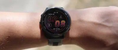 Reloj inteligente Garmin Forerunner 570 GPS - miniatura 3