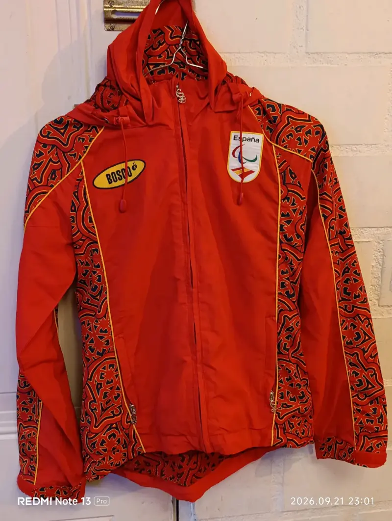 Chaqueta deportiva roja Bosco España