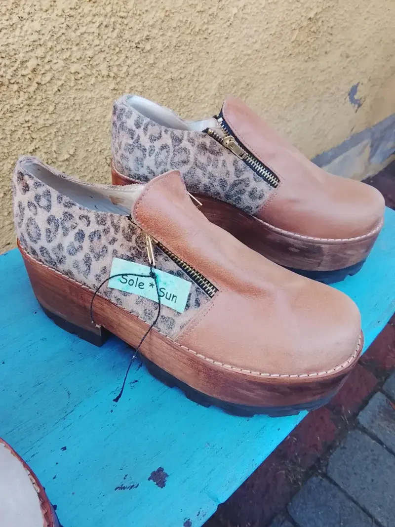 Zapatos de plataforma con diseño único - 2