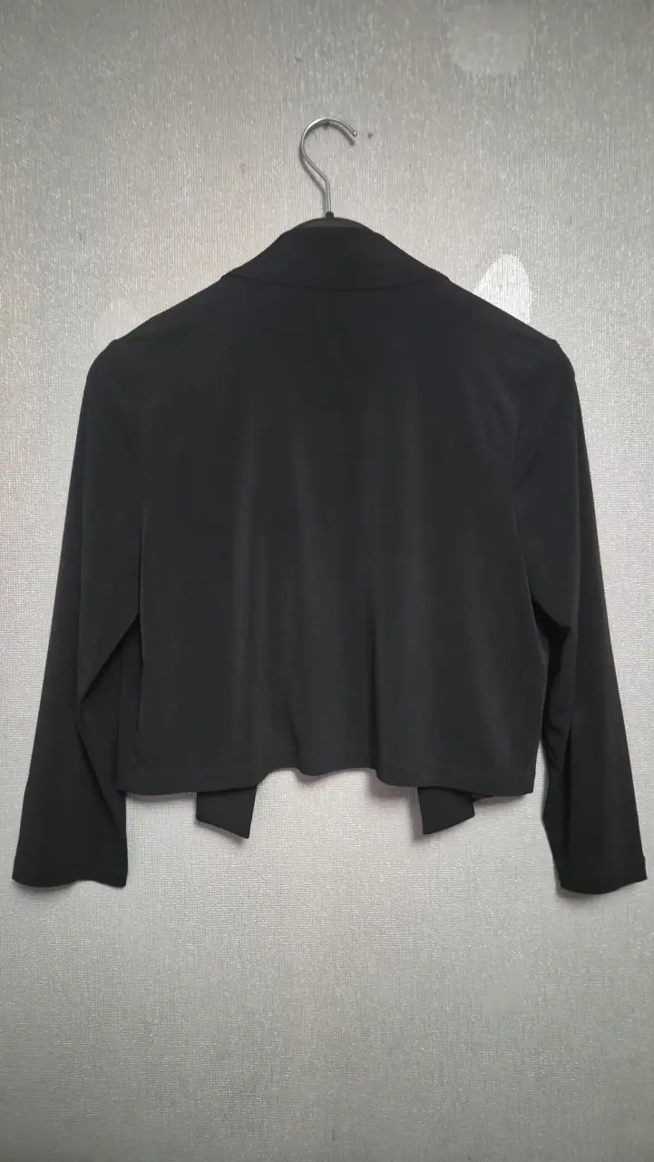 Chaqueta negra Calvin Klein elegante - 3