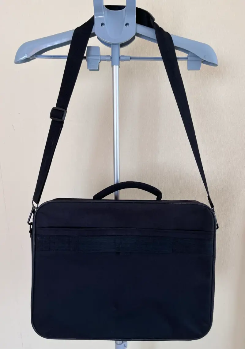 Bolso maletín negro para notebook - 6
