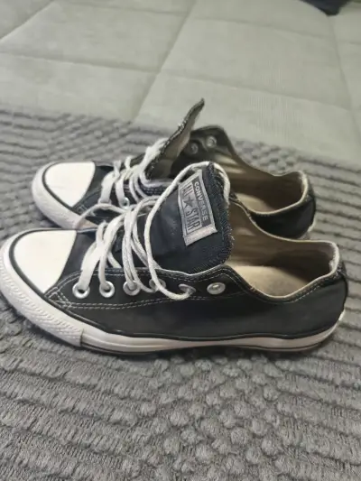 Zapatillas Converse negras clásicas - miniatura 2