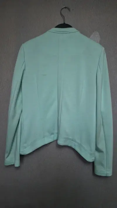 Chaqueta verde menta con cierre y solapas - miniatura 3