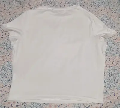 Polera blanca básica para mujer - miniatura 2