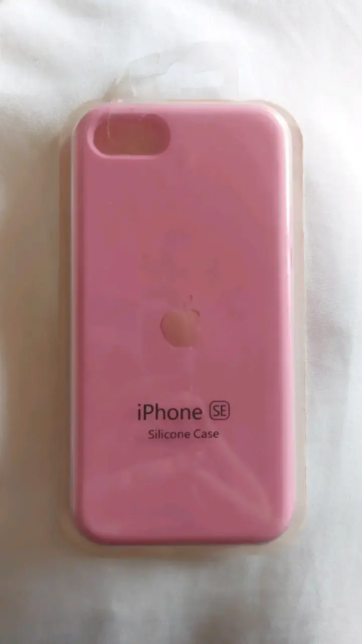 Carcasa de silicona rosa para iPhone SE