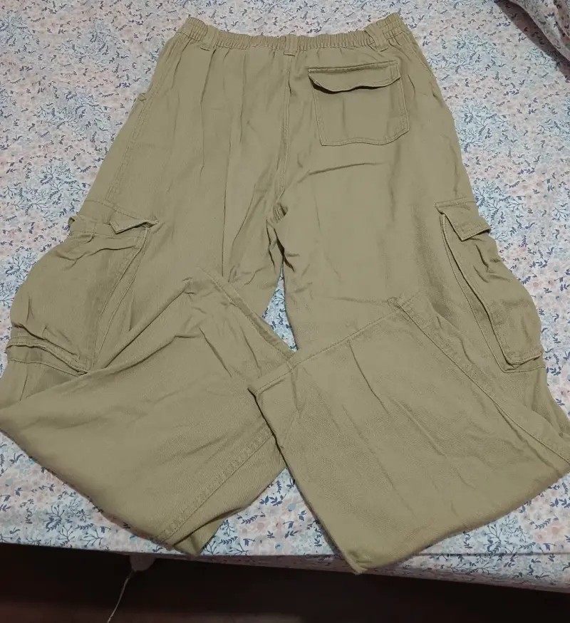 Pantalones cargo beige unisex - 2