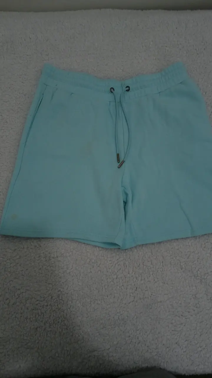 Shorts deportivos celestes para hombre - 3