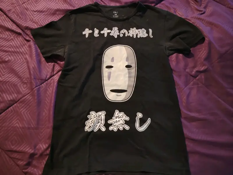 Polera negra Ghibli - 1