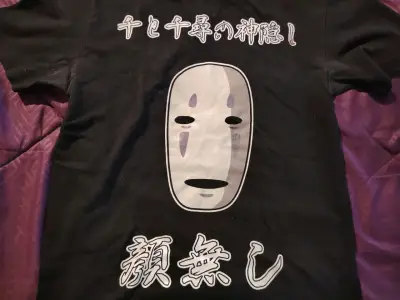 Polera negra Ghibli - miniatura 2