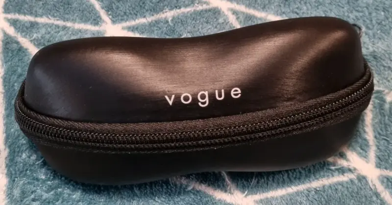 Gafas de sol Vogue con estuche - 4