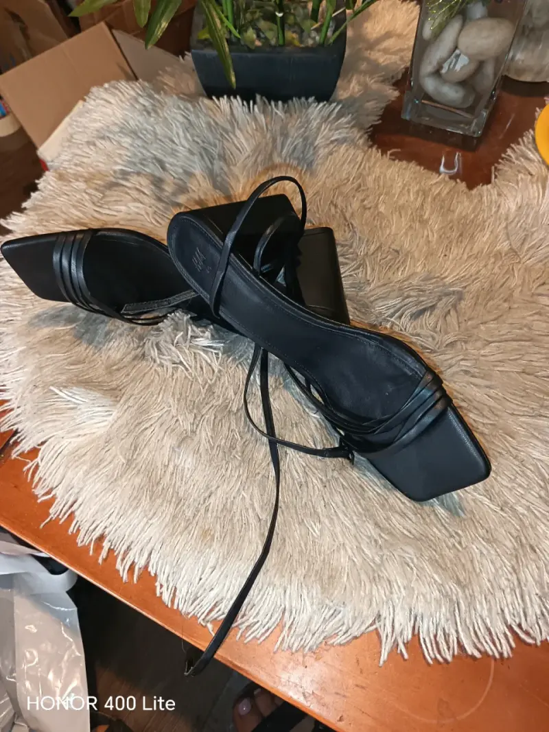 Sandalias de tacón alto negras elegantes - 5
