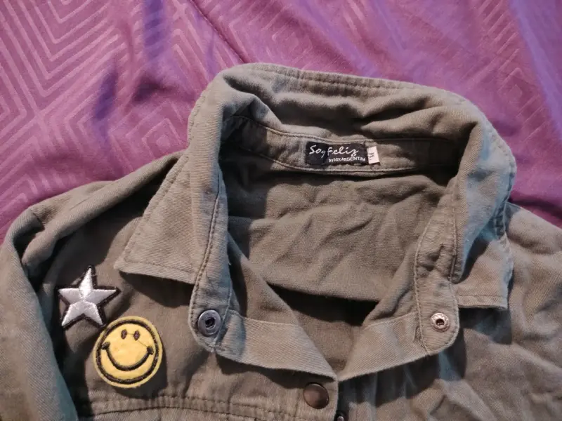 Chaqueta verde militar con parches - 2