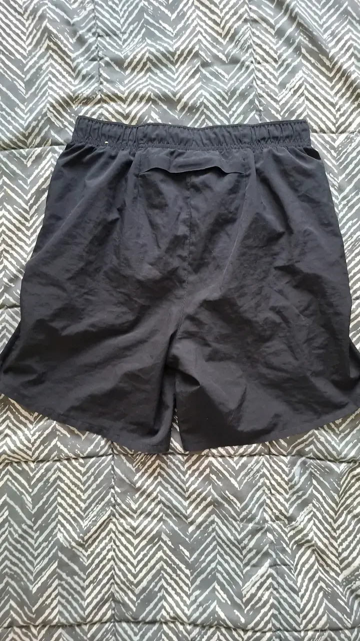 Shorts deportivos Nike Dri-Fit negros - 2