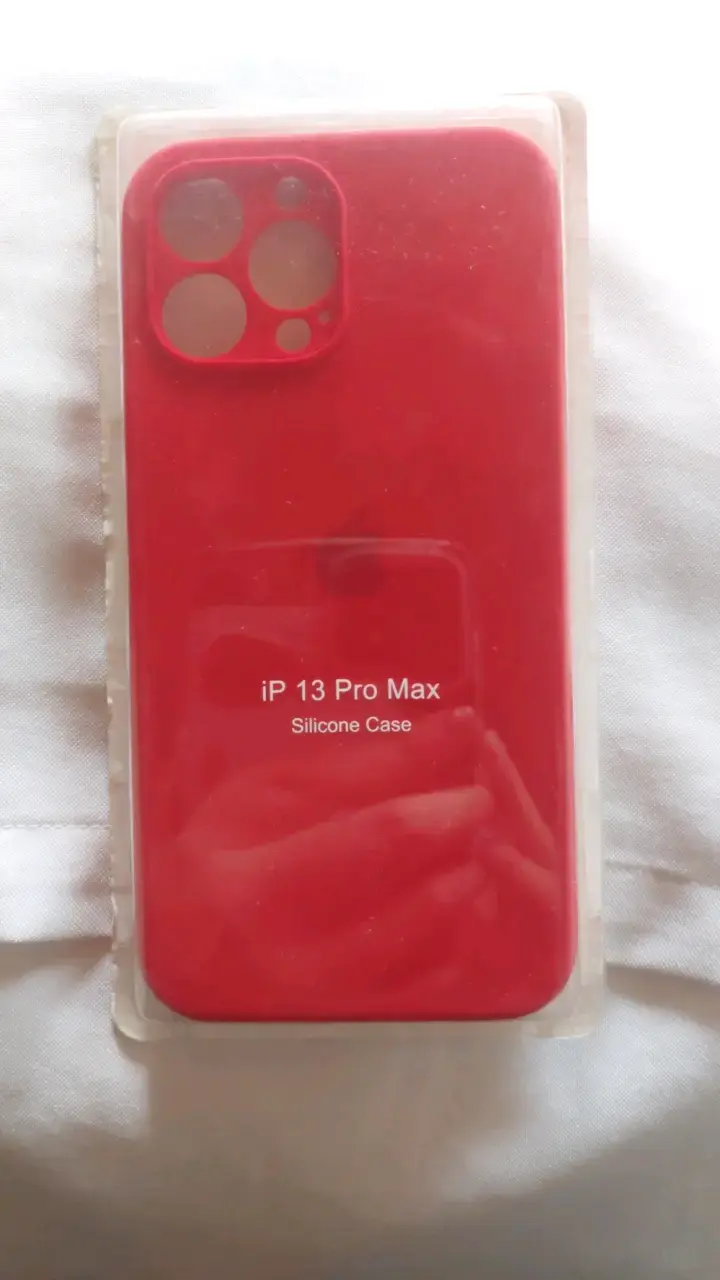Funda de silicona roja para iPhone 13 Pro Max