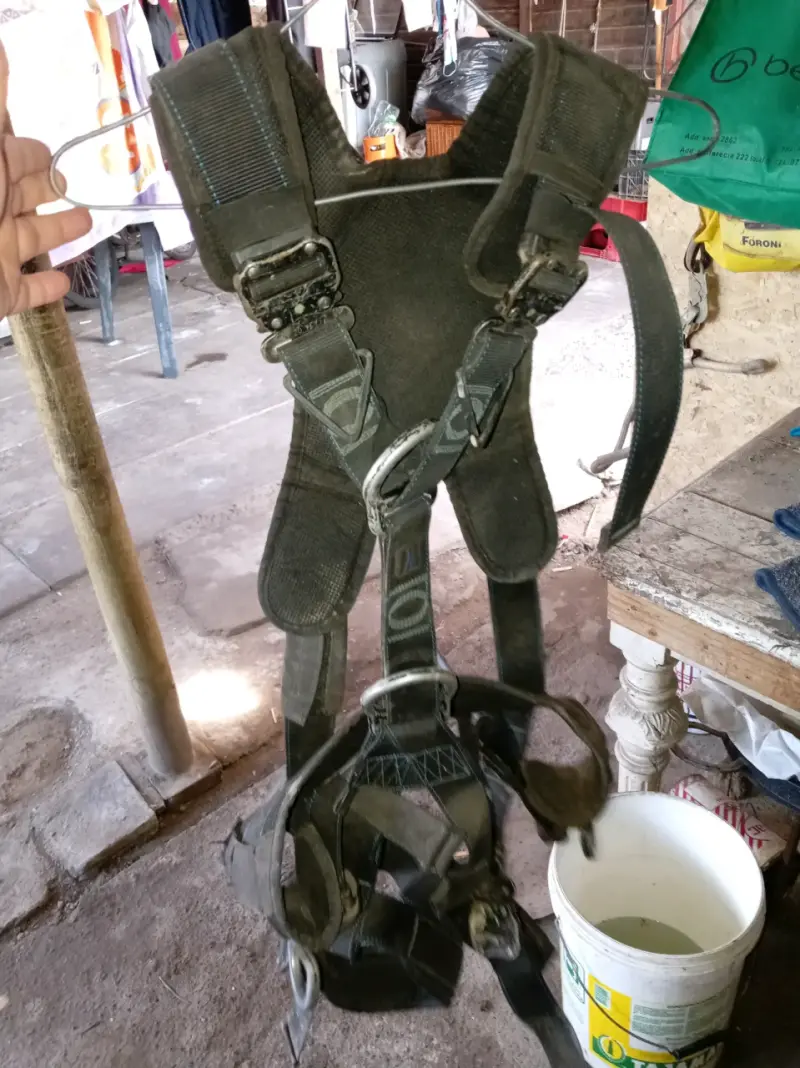 Arnés de seguridad para trabajos en altura - 1