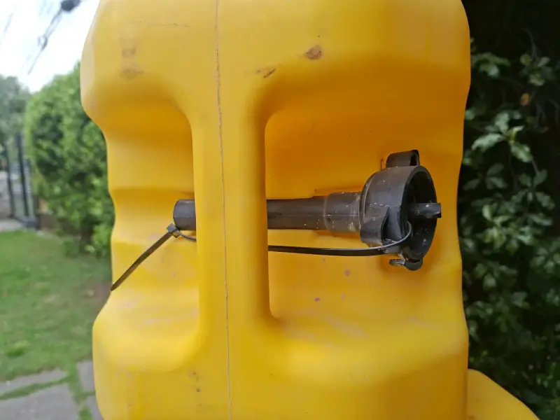 Bidón de Combustible Amarillo Copec 20 Litros - 4