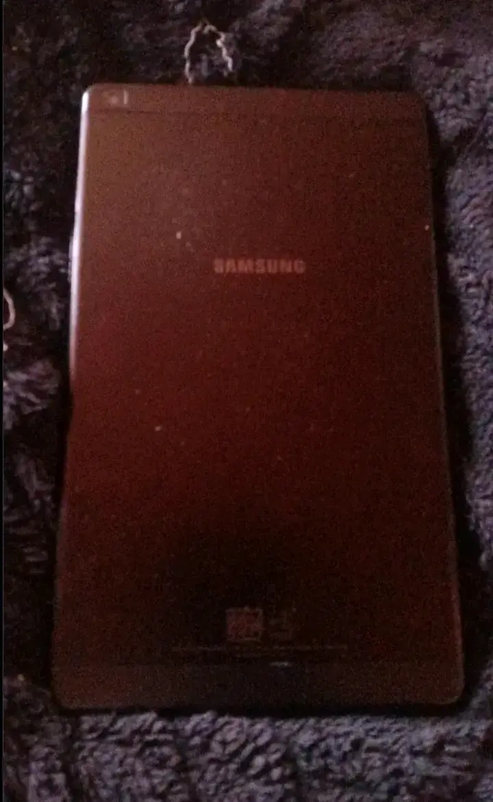 Tablet Samsung Galaxy Tab A en buen estado - 2