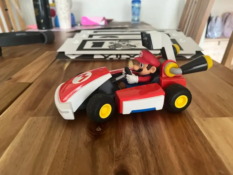 Consola Nintendo Switch con accesorios y juegos - 5