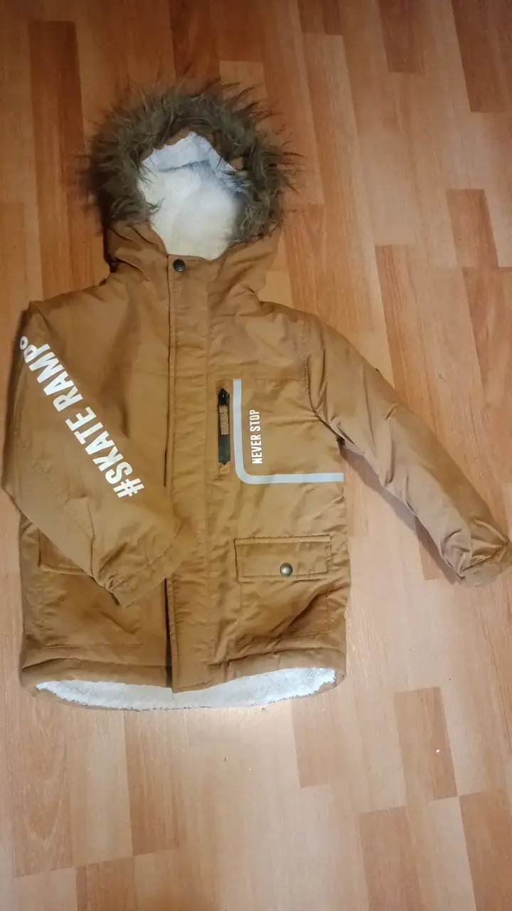 Chaqueta de invierno para niño con capucha y forro polar
