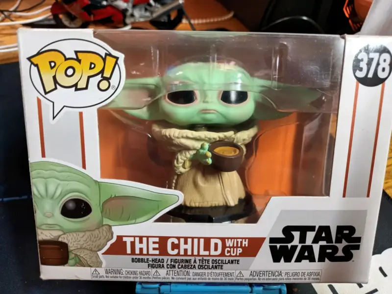 Figura Funko Pop The Child con Taza Star Wars - 1