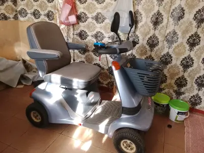 Scooter eléctricos rojo para movilidad reducida - miniatura 6