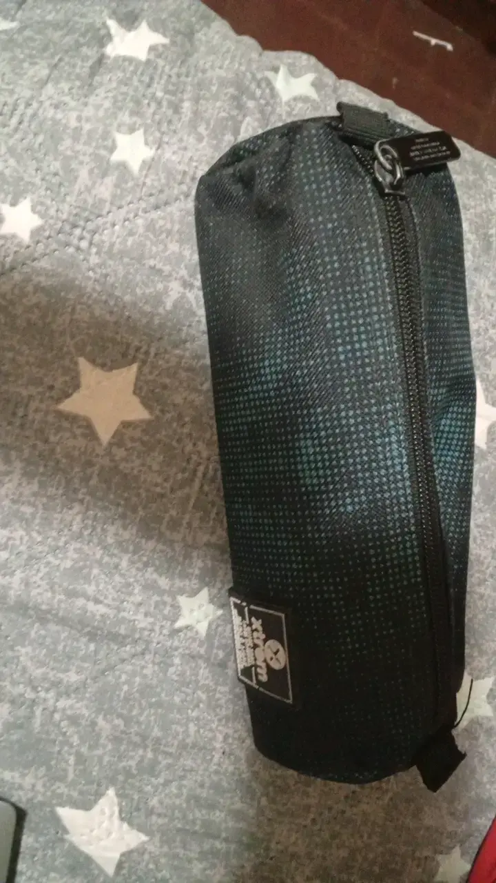 Estuche negro Xtrem para lápices - 2