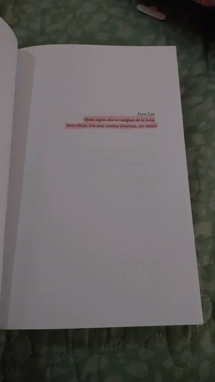 Libro 'Nosotros en la Luna' de Alice Kellen - 2