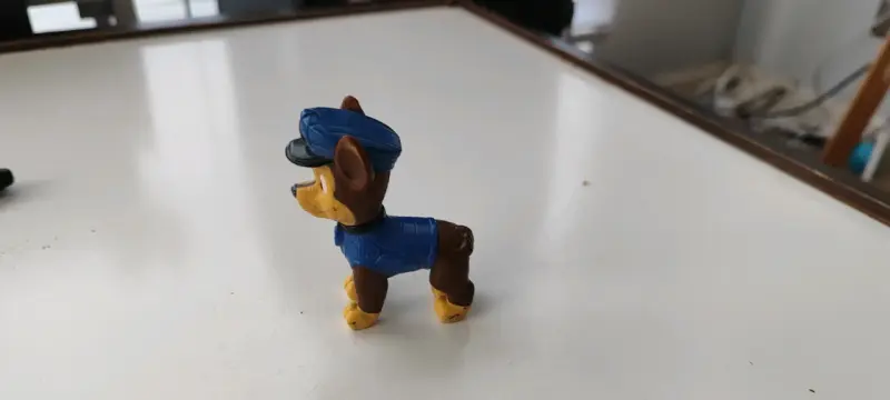 Figura de acción de perro policía - 1