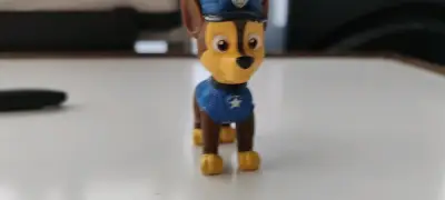 Figura de acción de perro policía - miniatura 4