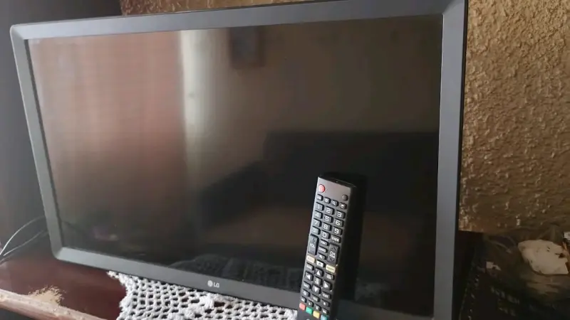 VENDO SMART TV 24" - 1