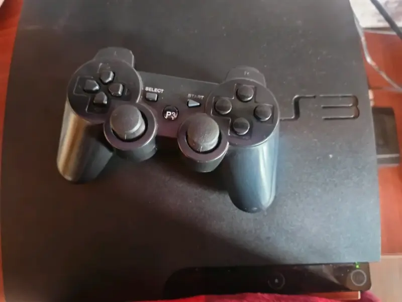 PlayStation 3 con 4 mandos (ps3) - 2