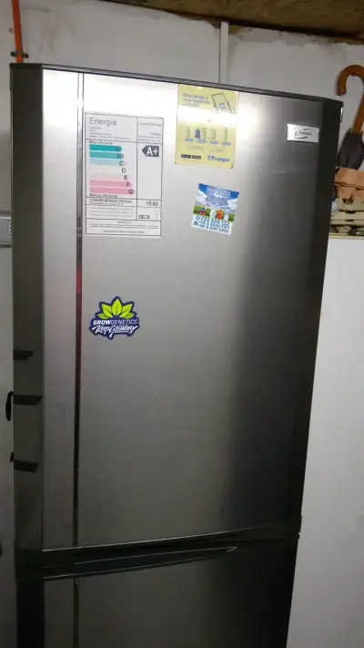 Refrigerador Combi Silver con Eficiencia A+ - miniatura 2