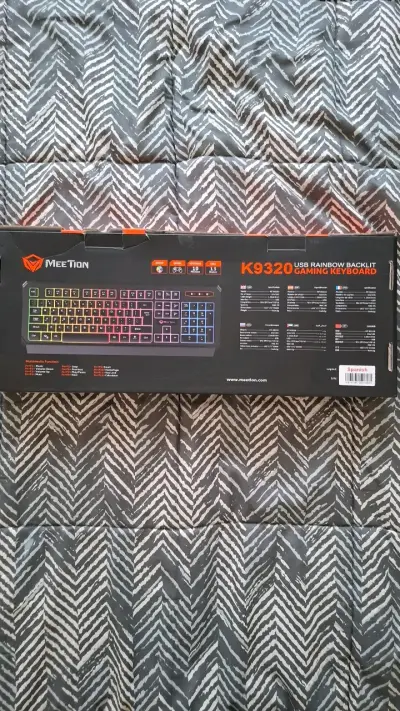 Teclado gamer retroiluminado Meetion K9320 - miniatura 2