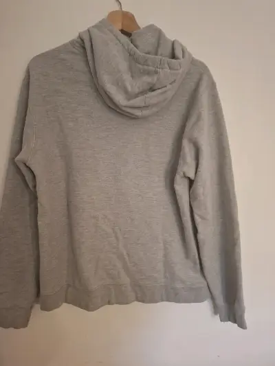 Polerón gris con diseño divertido talla M - miniatura 3