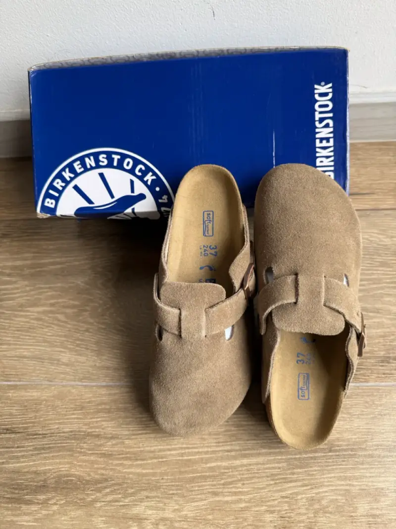 Zuecos Birkenstock de gamuza color beige - 1