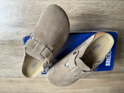 Zuecos Birkenstock de gamuza color beige - miniatura 4