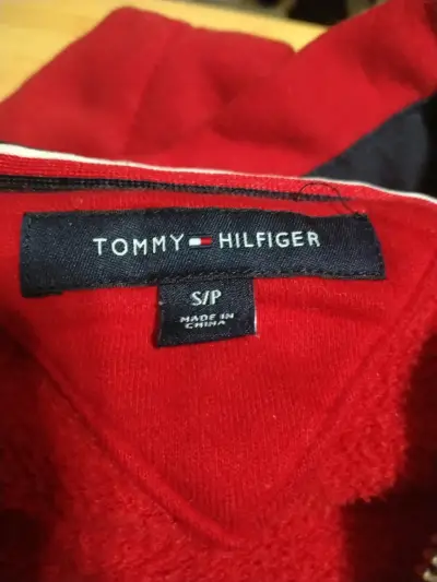 Polerón rojo con capucha Tommy Hilfiger - miniatura 2