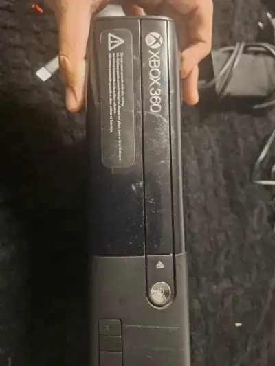 Consola Xbox 360 con Kinect (precio negociable) - miniatura 3