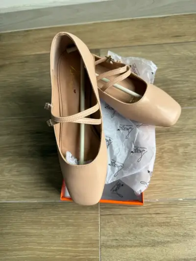 Zapatos de baile nude con correas cruzadas - miniatura 3