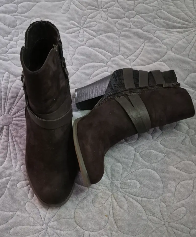 Botines de tacón alto marrones con hebilla - 4