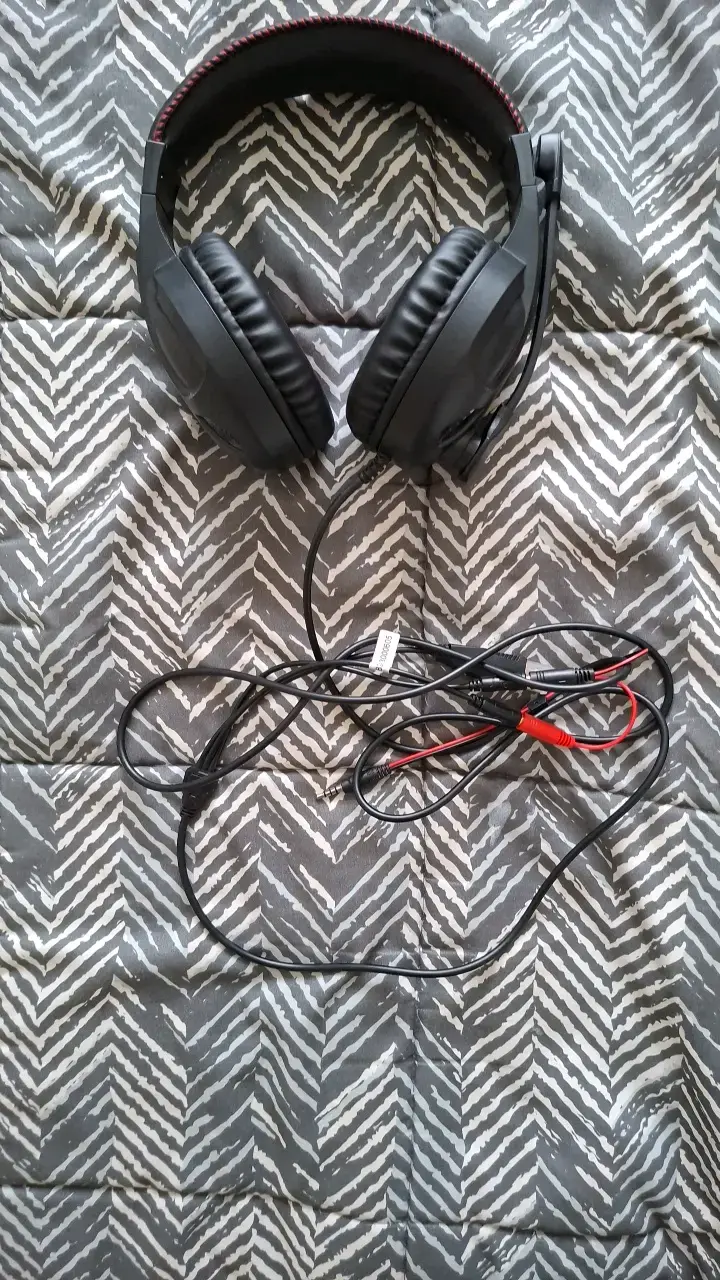 Audífonos Gamer Redragon con Micrófono - 1