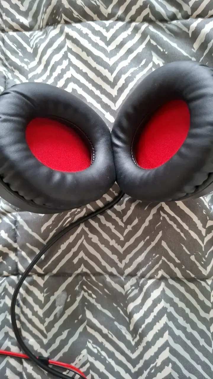 Audífonos Gamer Redragon con Micrófono - 4
