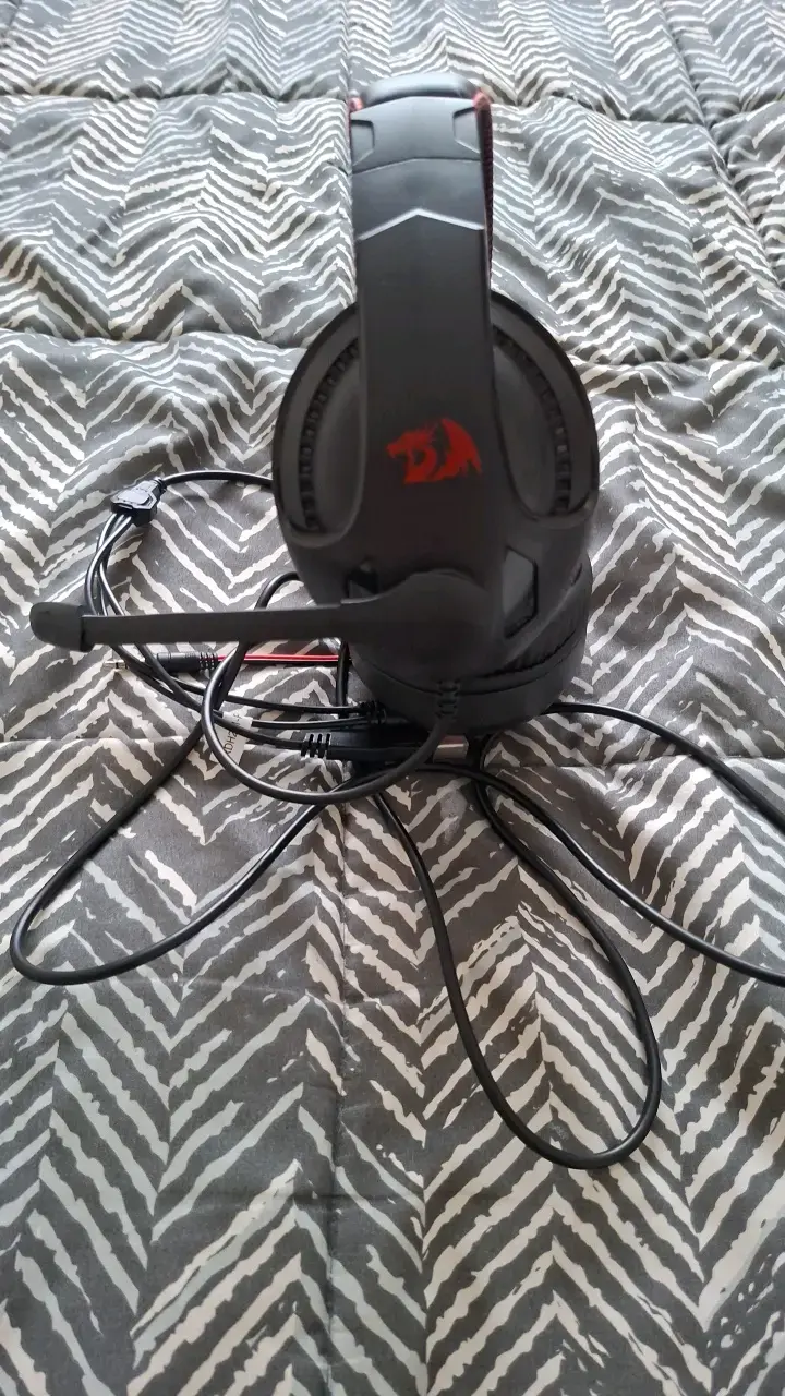 Audífonos Gamer Redragon con Micrófono - 5